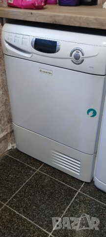 Сушилня Ariston ASD70C, снимка 3 - Сушилни - 41767701