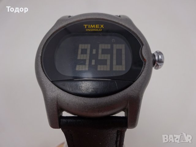 Мъжки кварцов часовник TIMEX Indiglo с аларма, дата и ден, снимка 1 - Мъжки - 39465353