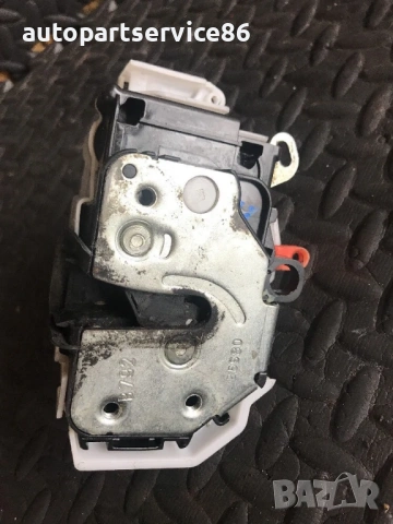 Преден ляв механизъм за заключване за Peugeot Nemo, Bipper (2005-201, снимка 2 - Части - 53784945