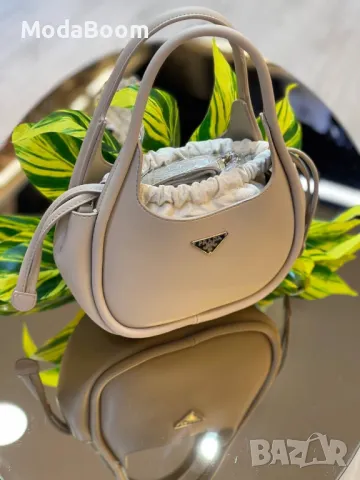 Prad🅰️ дамски чанти Различни цветове , снимка 7 - Чанти - 48473964