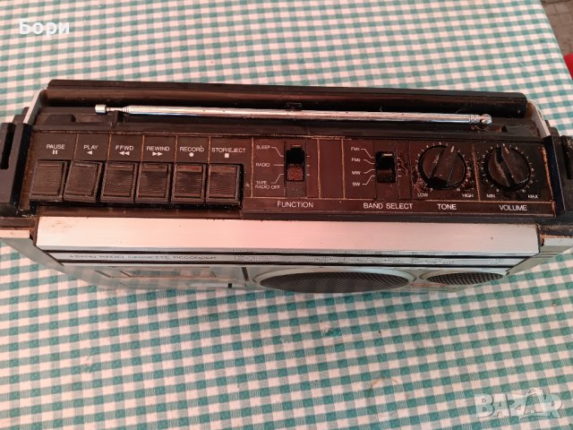 Радиокасетофон, снимка 7 - Радиокасетофони, транзистори - 42002978