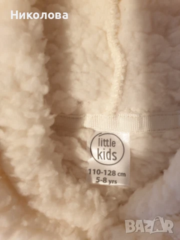 Продавам детски суичър, размер 110-128 см, но е уголемен, снимка 2 - Детски анцузи и суичери - 51326470