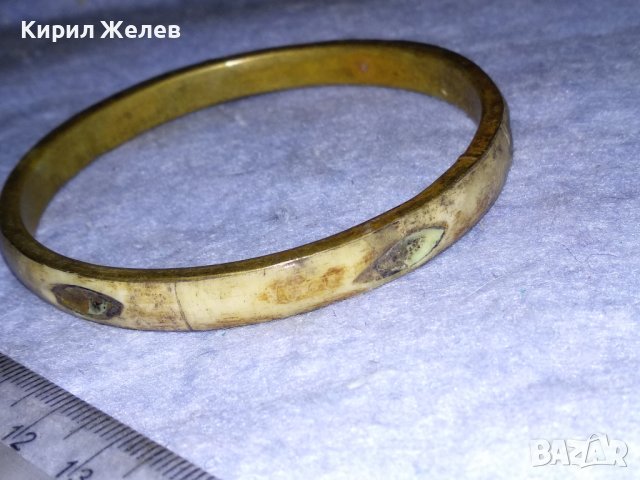 СТАРИННА БРОНЗОВА ТИБЕТСКА ТРАДИЦИОННА ЕТНО ГРИВНА с РЪЧНО ШЛИФОВАНА КАМИЛСКА КОСТ 37922, снимка 2 - Антикварни и старинни предмети - 40866168