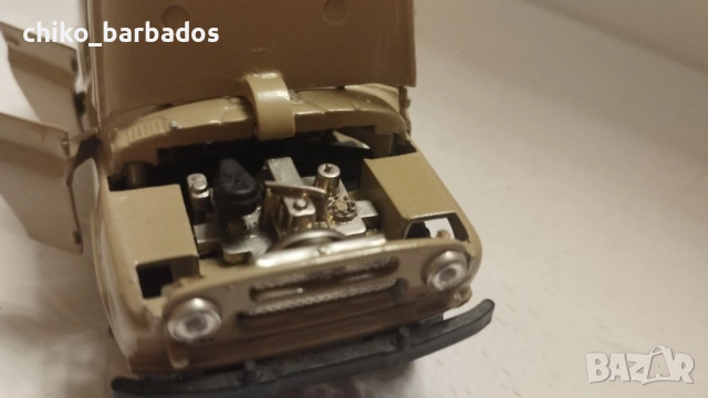 Съветски Модел 1/43, снимка 7 - Колекции - 53754156