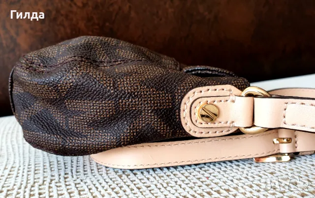 оригинална Michael Kors Monogram чанта налична, снимка 5 - Чанти - 48681820