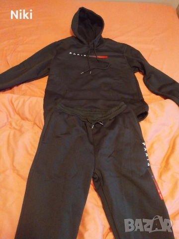 Спортен екип-суичър с качулка и долнище