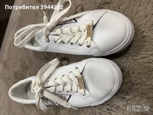 Бели кецове Guess, снимка 3 - Кецове - 56412704