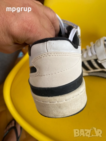 Продавам оригинални маратонки Adidas, снимка 15 - Маратонки - 52352665