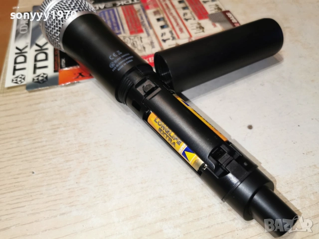 BEHRINGER MICROPHONE-ВНОС GERMANY 1701261937, снимка 2 - Микрофони - 53134877