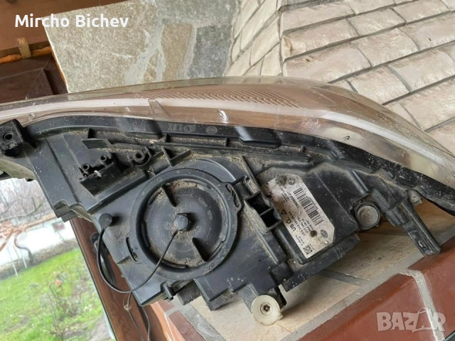 Десен фар за БМВ , снимка 2 - Автомобили и джипове - 53858879