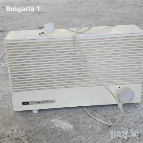 радио точка бяла много запазена , снимка 2 - Радиокасетофони, транзистори - 56168508