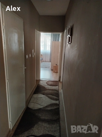 Агенция Танкос07 дава под наем тристаен обзаведен апартамент в Кючук Париж , снимка 2 - Апартаменти - 53494717