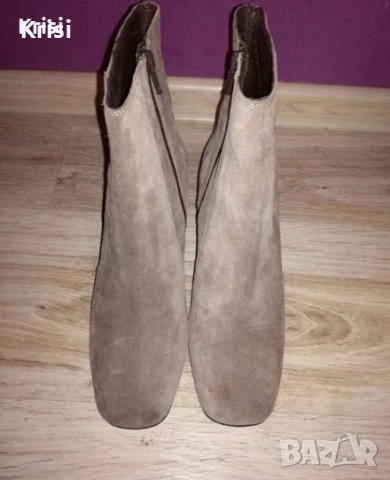 Дамски боти естествен велур, снимка 2 - Дамски боти - 51946513