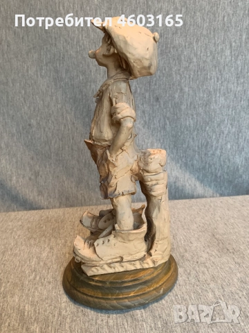Фигурка CAPODIMONTE на момче  , снимка 2 - Антикварни и старинни предмети - 52353137