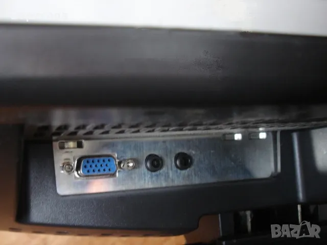 Компютърен LCD монитор 17 инча MADE IN GERMANY , снимка 4 - Монитори - 48174383