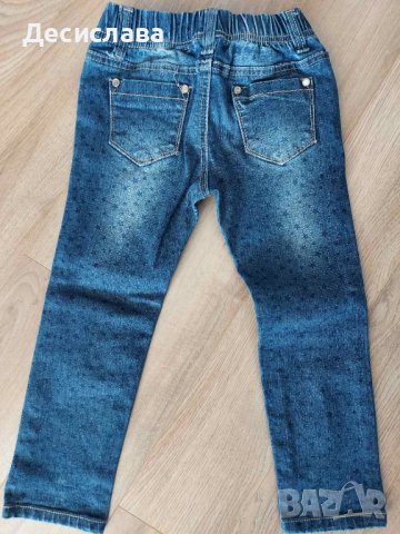 Детски дънки на звездички, за момиченце, размер 5 години, снимка 2 - Детски панталони и дънки - 41834435