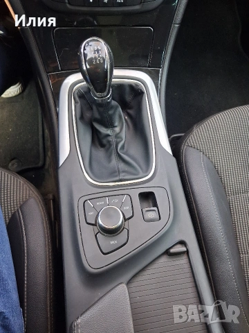 Опел Инсигния 2011 година. , снимка 15 - Автомобили и джипове - 52927332