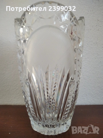 Продавам кристална ваза, снимка 4 - Вази - 53093355