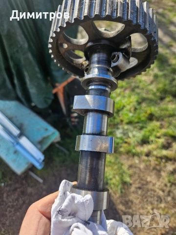 Разпределителен вал 1.5 dCi /82hp/101hp/106hp.Scenic 2,Megan 2 ,Dacia , снимка 3 - Части - 53856986