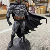 Топ детайлна фигура на Batman Comix,нова-38 см , снимка 2 - Колекции - 44338990