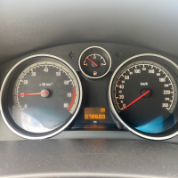 Opel Astra 1.4 Бензин, 78000 км., снимка 11 - Автомобили и джипове - 44742100