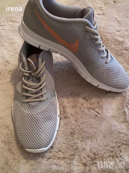 Дамски маратонки найк, снимка 1