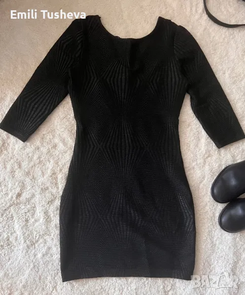 Дамска къса рокля с прорез на гърба., снимка 1