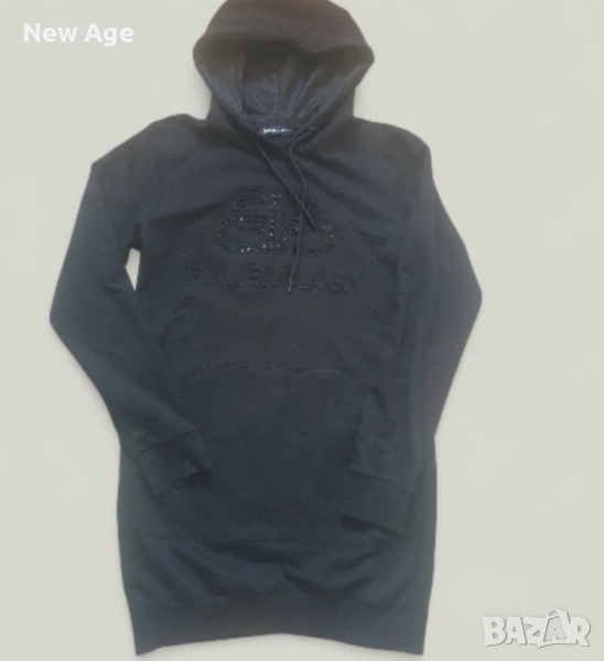 Оригинален Дамски суитчър Balenciaga р. M - черен, снимка 1