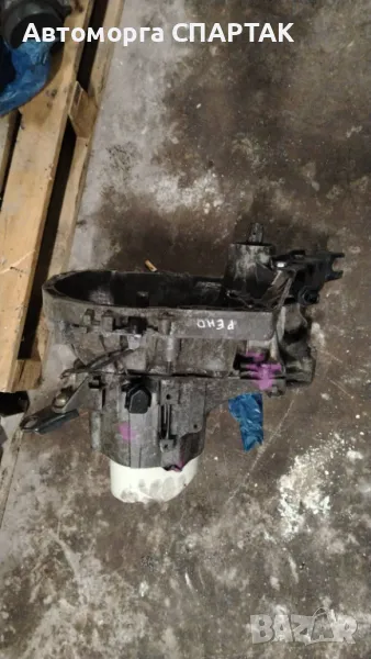 Ръчна скоростна кутия за Renault , снимка 1