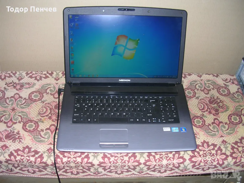 Medion Akoya E722 - Core i3, 8 GB RAM, 750 GB HDD, снимка 1