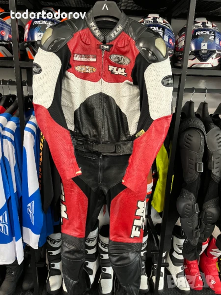 Кожен екип FLM RACE TECH,54-L,всички протектори,2 части, снимка 1