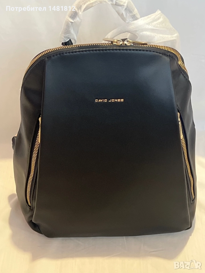 Черна кожена раничка, снимка 1