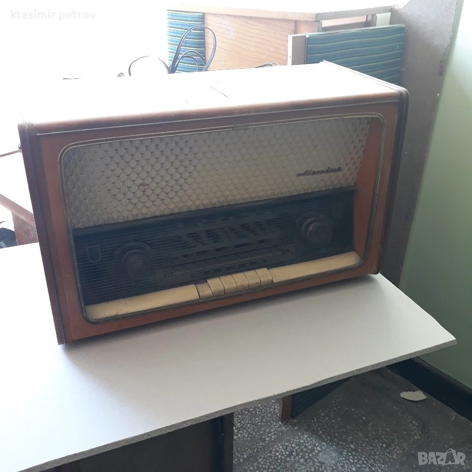 продавам ретро радио Мелодия, снимка 1