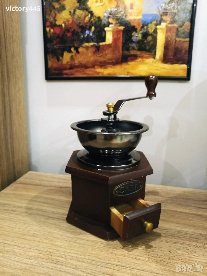 Ръчна ретро кафемелачка, снимка 1