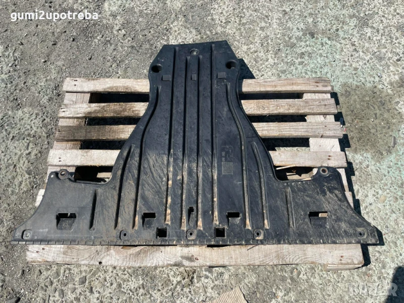 Кора под Окабеляване на Двигател 1EA825102C Volkswagen ID.3 E11 pro, снимка 1