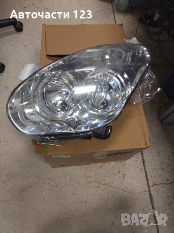 ЧИСТО НОВ ЛЯВ ФАР ЗА FIAT DOBLO OPEL COMBO 2010-2014