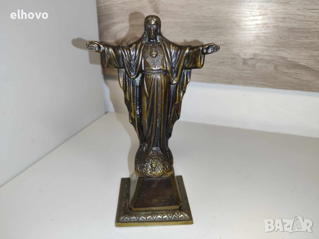 Метална статуетка на Исус Христос изкупителят