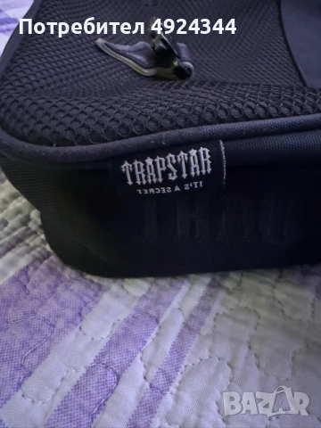 ЧЕРНА TRAPSTAR ЧАНТА , снимка 3 - Чанти - 55730647