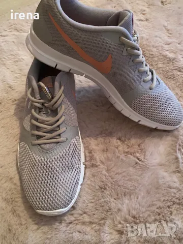 Дамски маратонки найк