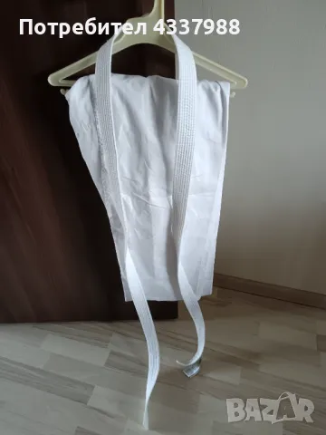 Продавам кимоно с бял колан, снимка 2 - Спортна екипировка - 49464352