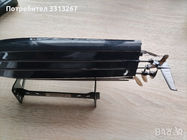 Лодка с дистанционно управление , снимка 5 - Коли, камиони, мотори, писти - 52471662