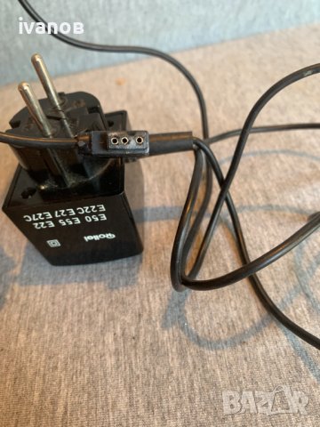 ЗАРЯДНО УСТРОЙСТВО Rollei за  светкавици E50 E55 E22C E22 E27C E27  , снимка 4 - Друга електроника - 42143352