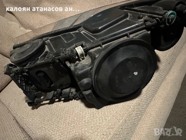 Продавам оригинален десен фар за VW Туарегфейслифт 2008-2010 година с леки следи от употреба, снимка 3 - Части - 48591083