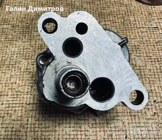 Маслена помпа ГАЗ 53, ГАЗ 66, снимка 2 - Части - 52738205