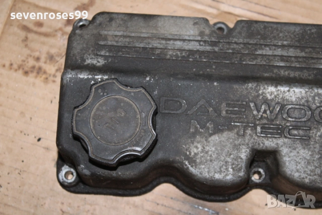 Капак клапани Деу Матиз 1999 0.8i Deawoo Matiz, снимка 2 - Части - 53489452