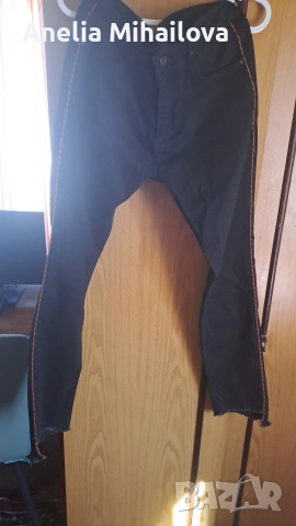Дамски черни дънки, снимка 2 - Дънки - 53744812