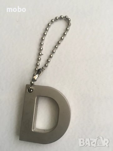 Ключодържател ,  буква  „D“, материал Никел- мат, размер 3 см,, снимка 1