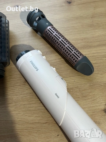 Въздушна четка за коса Philips (Air Styler / Rotating Air Brush) - Нова, снимка 4 - Аксесоари за коса - 53572156