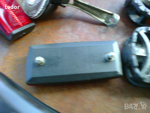 продавам фар халоген,стопче седалка с колчето италия, снимка 5 - Части за велосипеди - 53745766