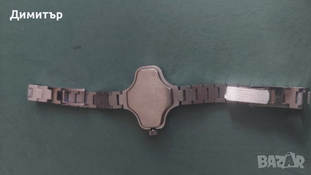 Дамски часовник Чайка, снимка 2 - Дамски - 39151044